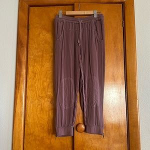 Rose Half-Calf Lounge Pants
